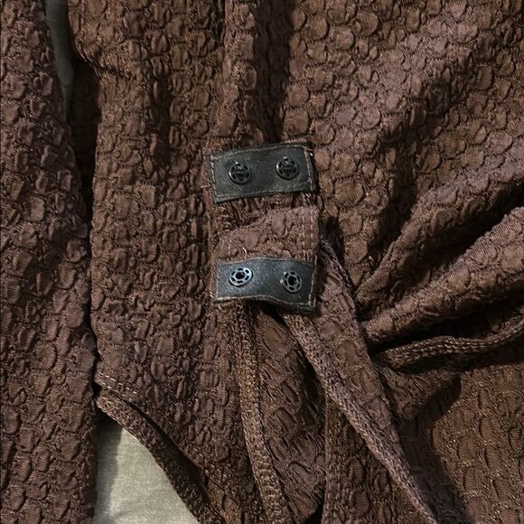 🖤2/$25 Elegant Brown Long Sleeve Women's Top - Picture 4 of 5